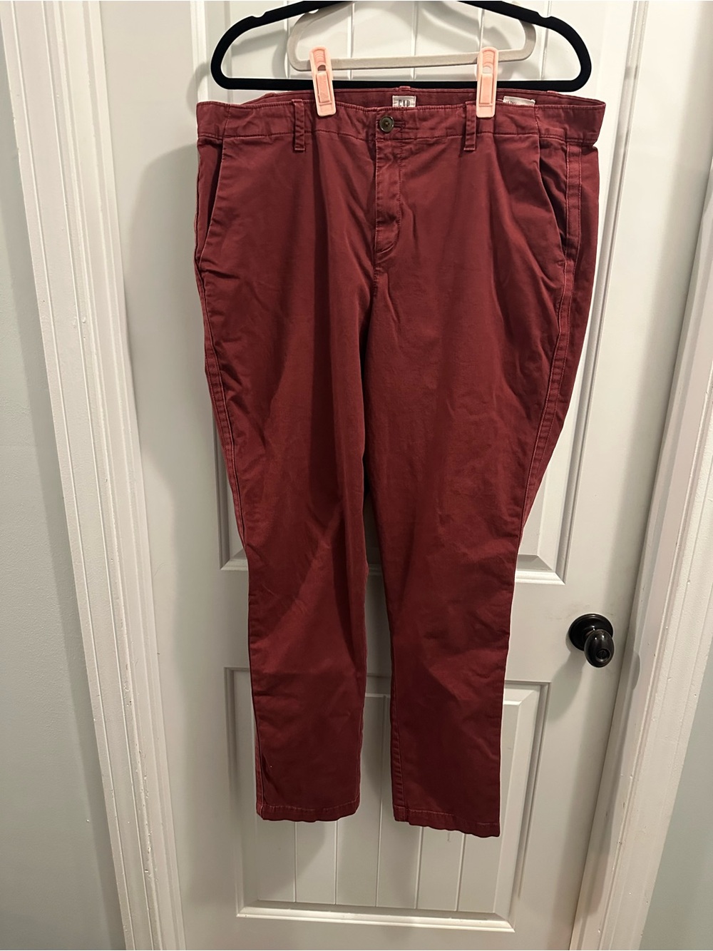 GAP Women’s Burgundy Chino Pants